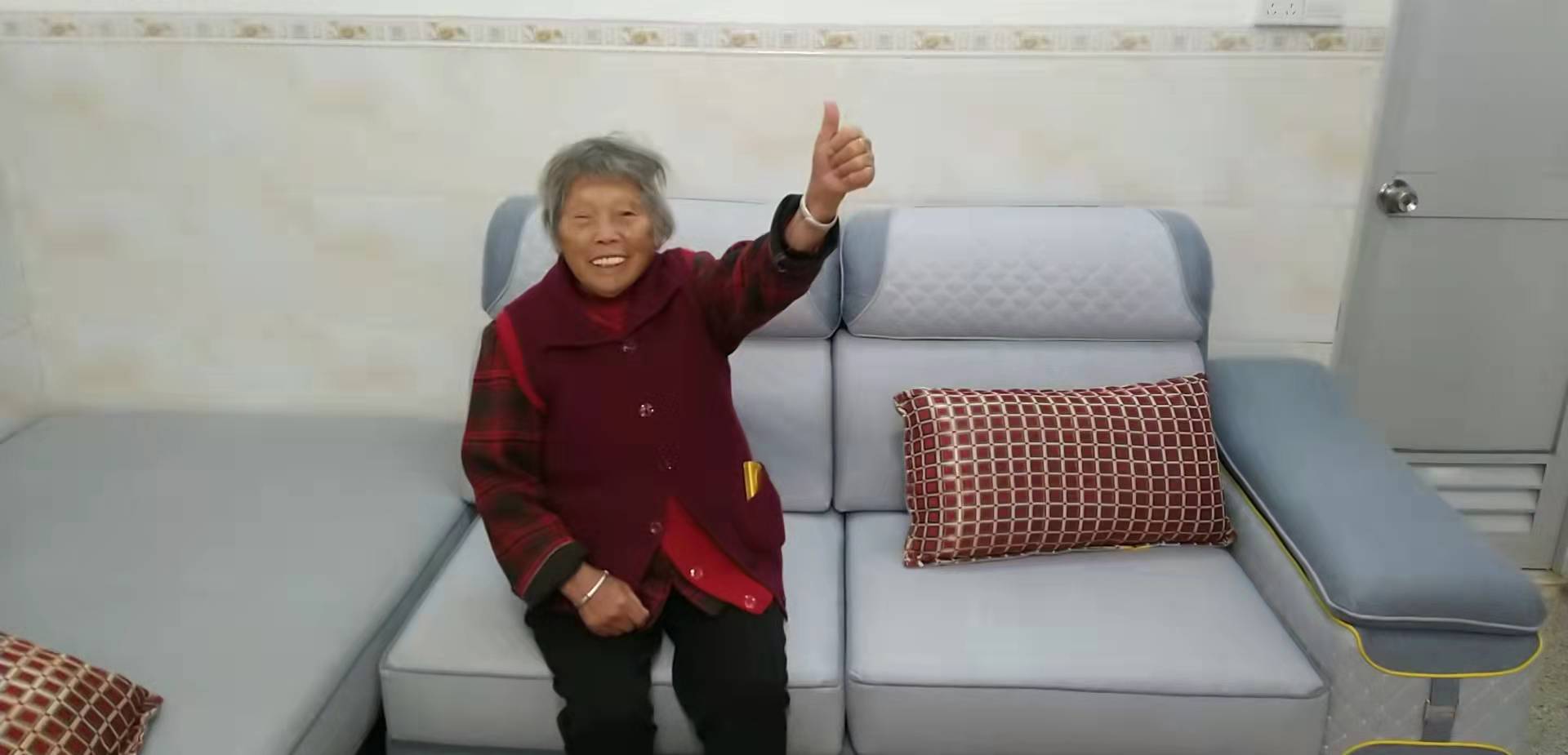 【孝心榜】置办沙发茶几电视出资名单